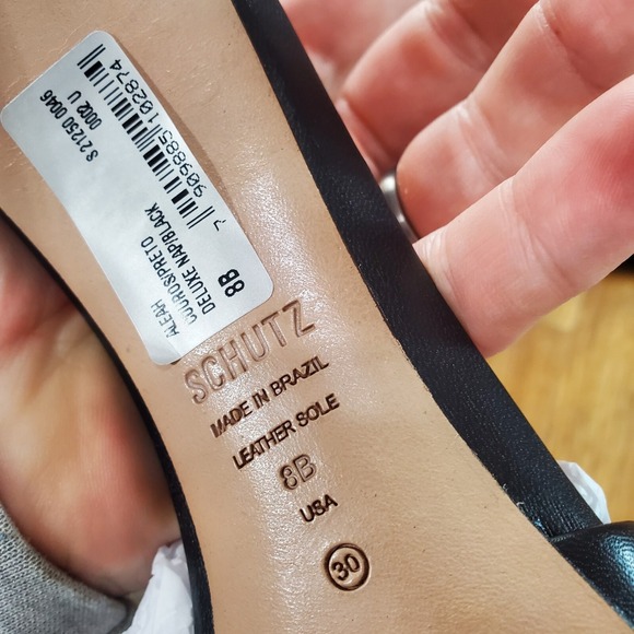 Schutz Aleah Leather Heels Sz 8 Pointed Toe Heel Black Rhinestone Chain NWOB - Picture 5 of 15